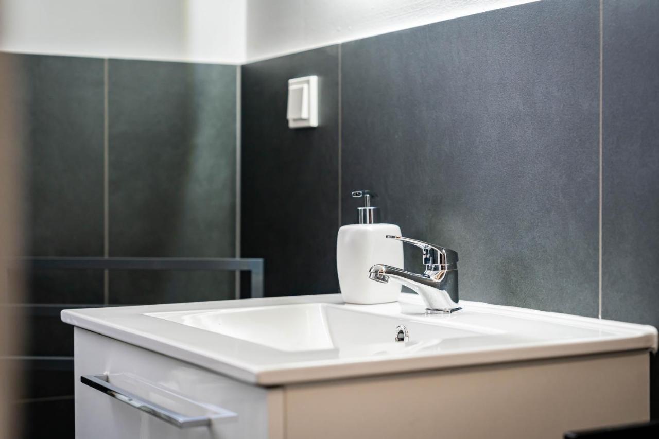 Apartmento Blue Magdeburg - Zentral - Wifi - Netflix Dış mekan fotoğraf